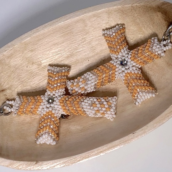 BEADED Cross Keychains - Picture 4 of 4